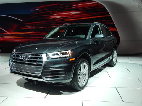 2018 Audi Q5 in Manhattan Gray on display at the 2016 Los Angeles Auto Show
